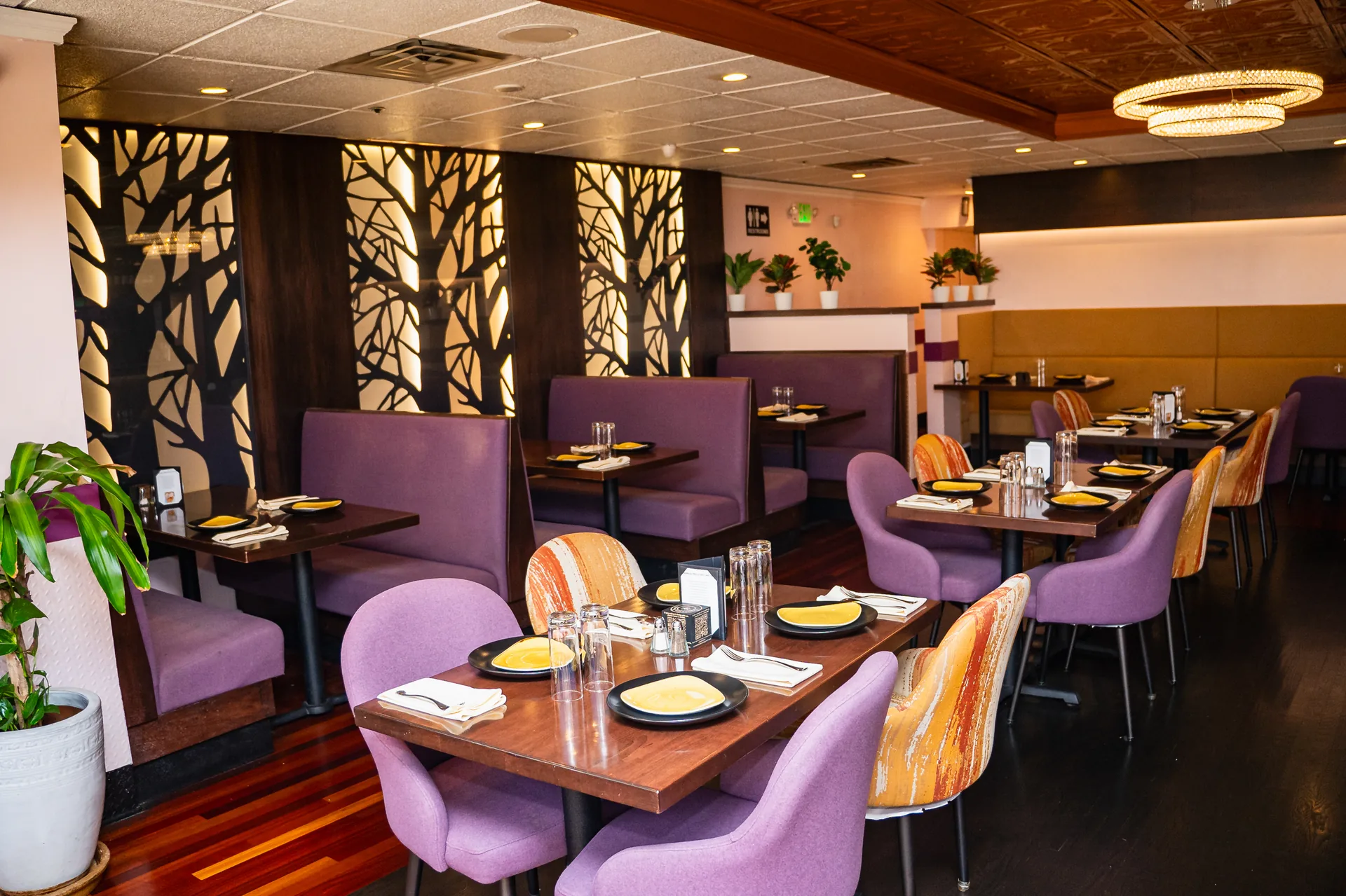 Cozy dining room interior at Denver Curry House Cherry Creek